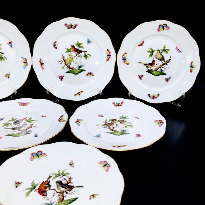 Herend - Exquisite Set of 12 Plates (19 cm) - "Rothschild Bird" Pattern - Tallerken - Håndmalet porcelæn