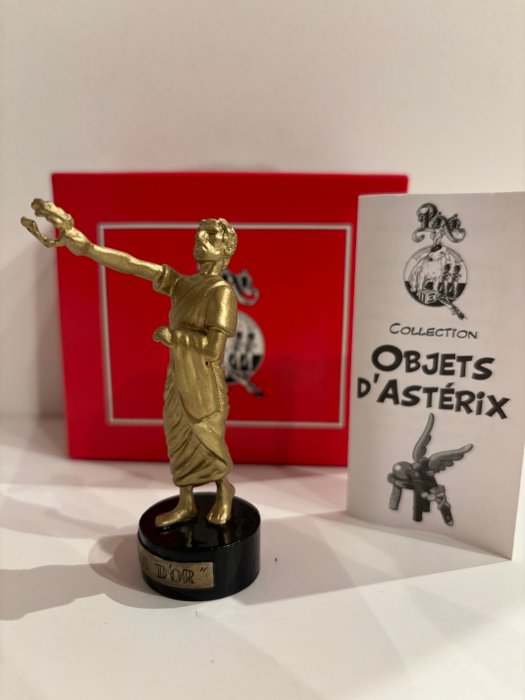 Asterix - Pixi 6036 - Le Trophee "Cesar d'Or" - Les Objets Du Mythe - 2006