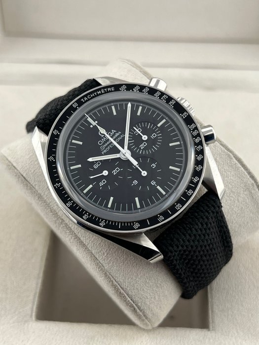 Omega - Speedmaster Professional Moonwatch - 311.30.42.30.01.006 - Mænd - 2011-nu