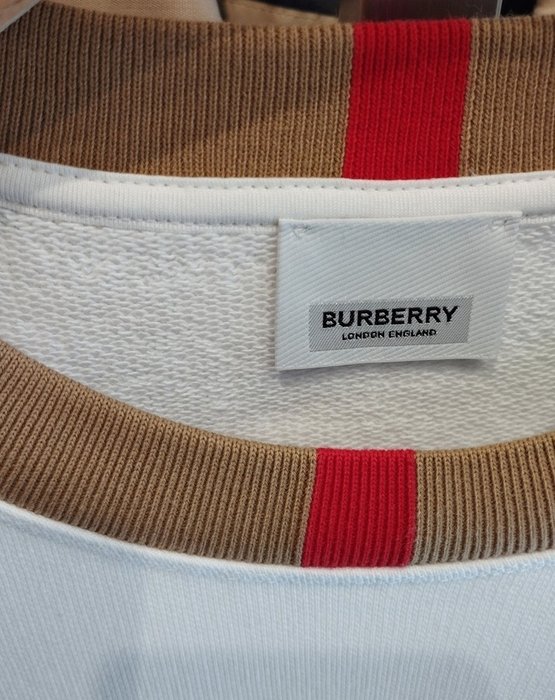 Burberry - T-shirt