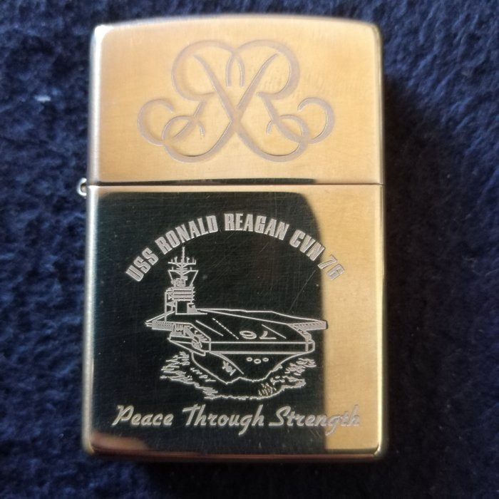 Zippo - USS Ronald Reagan CVN 76 - absolutes Sammlerstück - US Navy - Lommelighter - Messing -  (2)