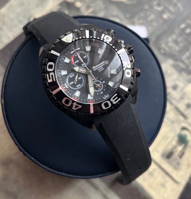 NECKMARINE - Ingen mindstepris - Chrono Diver BLACK Quartz - 44 mm - Mænd - 2011-nu