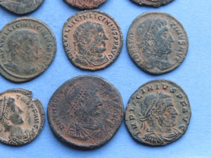 Romarriket. Lot of 12 Æ coins 3rd-4th centuries AD  (Ingen mindstepris)