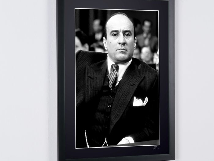 The Untouchables (1987) - Robert DeNiro - Fine Art Photography - Luxury Wooden Framed 70X50 cm - Limited Edition Nr 01 of 30 - Serial ID 30313 - Original Certificate (COA), Hologram Logo Editor and QR Code - 100% New items.