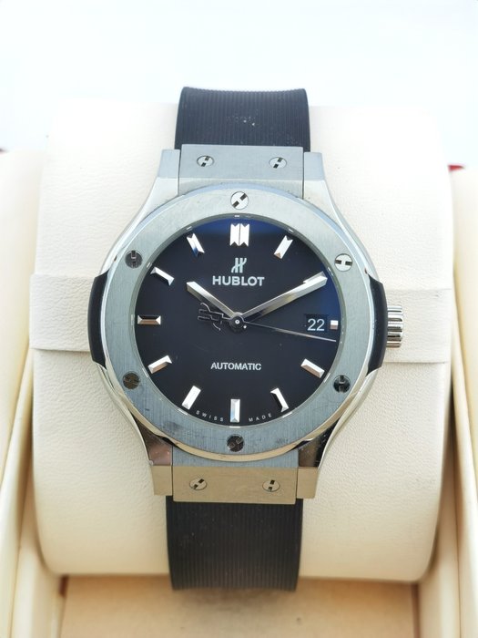 Hublot - Classic Fusion 38mm - 565NX7071LR - Mænd - 2011-nu