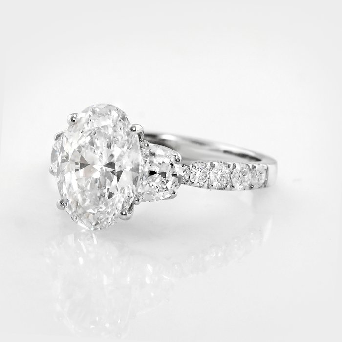 Ingen mindstepris - Ring - 14 karat Hvidguld -  4.18ct. tw. Diamant (Laboratoriedyrket) - Diamant - IGI