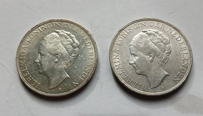 Holland. Wilhelmina (1890-1948). 2 1/2 Gulden 1929 / 1940 (2 stuks)  (Ingen mindstepris)