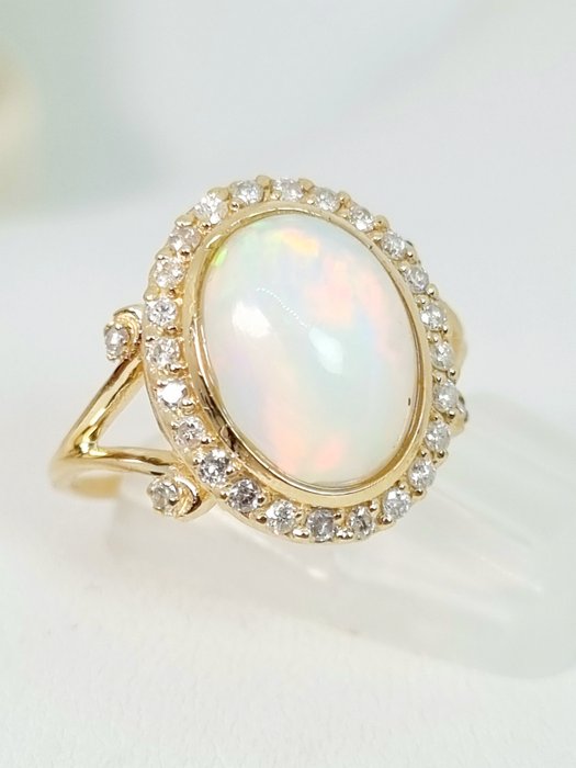 Ring - 18 kraat Hvidguld Opal - Diamant