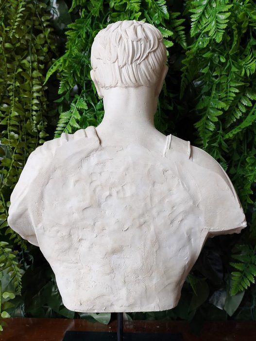 Skulptur Busto di Giulio Cesare - 47 cm - marmorstøv