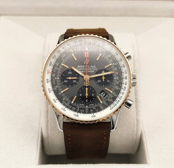 Breitling - Navitimer B01 Chronograph 43 - UB0121 - Mænd - 2020+