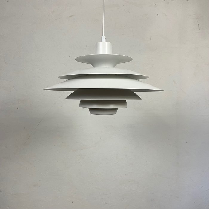 Jeka - Hængende lampe - Aluminium