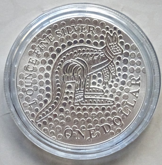 Australien. 1 Dollar 2001 Kangaroo - In coincard, 1 Oz (.999) - Frosted design  (Ingen mindstepris)