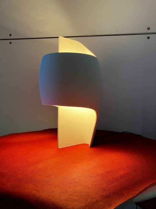 DCW Editions Paris - Thierry Dreyfus - Bordlampe - La Lampe B - Aluminium, Gips