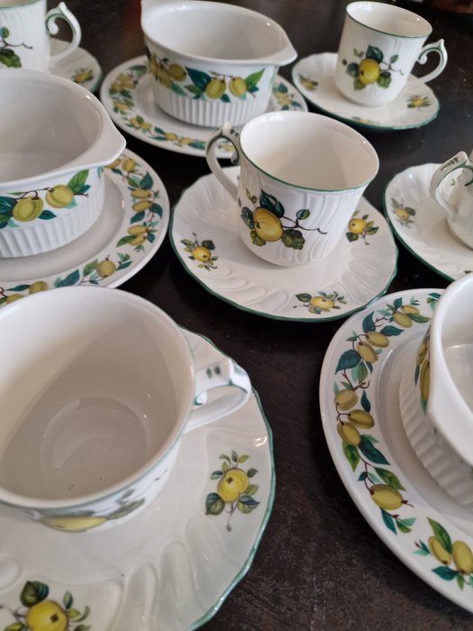 Villeroy  Boch - Kop og underkop (8) - Knogleporcelæn - Kaffestel