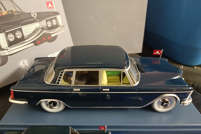 Tintin - 2 auto 1/24 + 1/43 la limousine officielle presidentielle dans tintin et les picaros