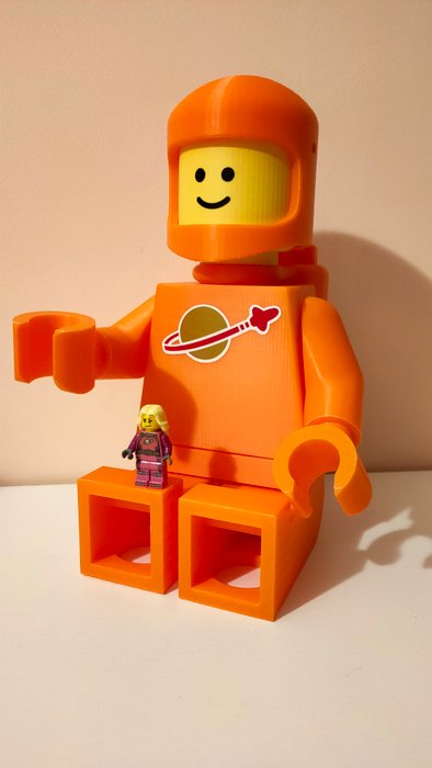 Handmade item - Handmade item Mega Figure LEGO Space Arancione/Orange Spaceman Classic - Italien