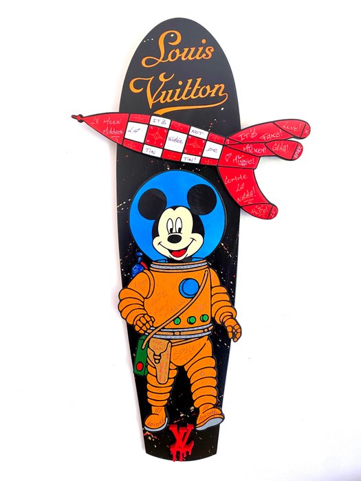 CASH - Mickey Louis Vuitton Moon Mission