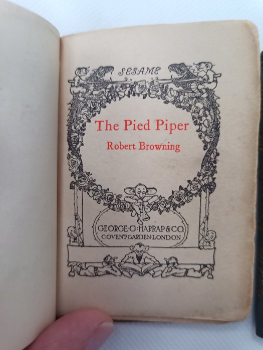 Robert Browning/John Ruskin/Willy Pogany - The Pied Piper/The King of The Golden River- Sesame miniature booklets - 1920