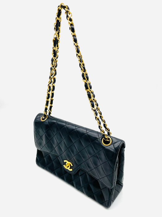 Chanel - CHANEL Matelassé Shoulder Bag - Skuldertaske