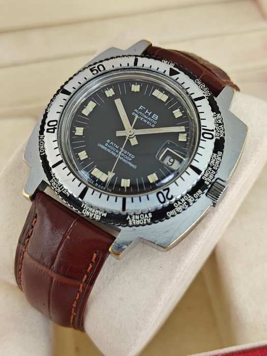 FHB - Worldtime Diver Automatic - Ingen mindstepris - Mænd - 1960-1969