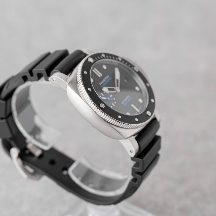 Panerai - Luminor Submersible 42mm - PAM02683 - Mænd - 08/2023