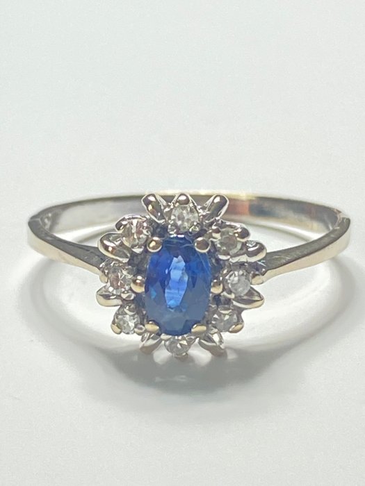 Ingen mindstepris - Ring - 18 kraat Hvidguld Safir - Diamant