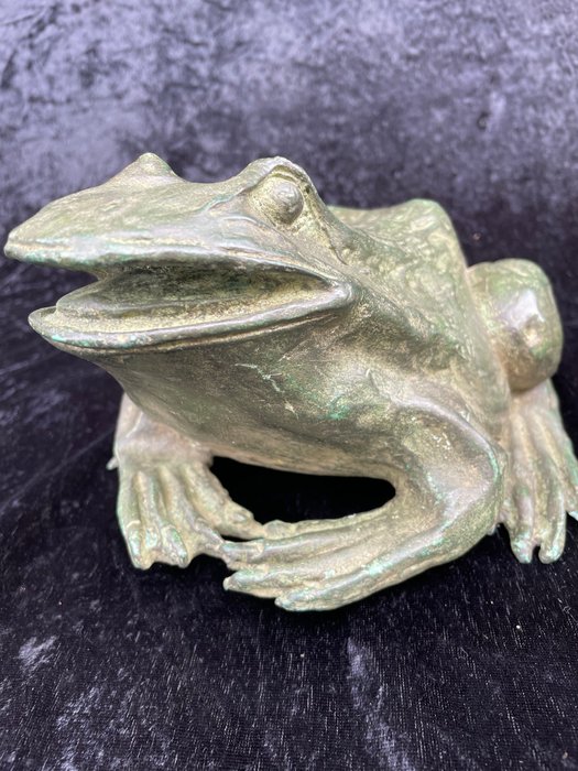 Skulptur, Frog sitting - 28 cm - 28 cm - Koldmalet bronze