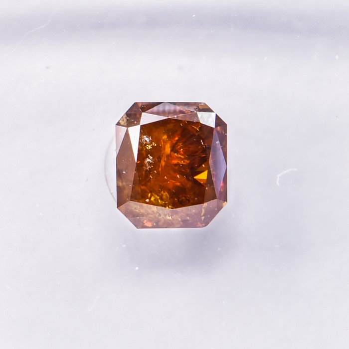 Ingen mindstepris - 1 pcs Diamant  (Naturfarvet)  - 0.73 ct - Radiant - Fancy dark Orange - I3 - International Gemological Institute (IGI)