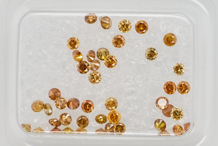 Ingen mindstepris - 45 pcs Diamant  (Naturfarvet)  - 0.89 ct - Rund Blandet orange - I3, SI1 - Gem Report Antwerp (GRA)