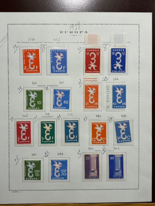 Europa CEPT 1956/1965 - Komplet samling på Marini-album.  Brugt 1956-57, derefter MNH.  Også inklusive foldere, med et par