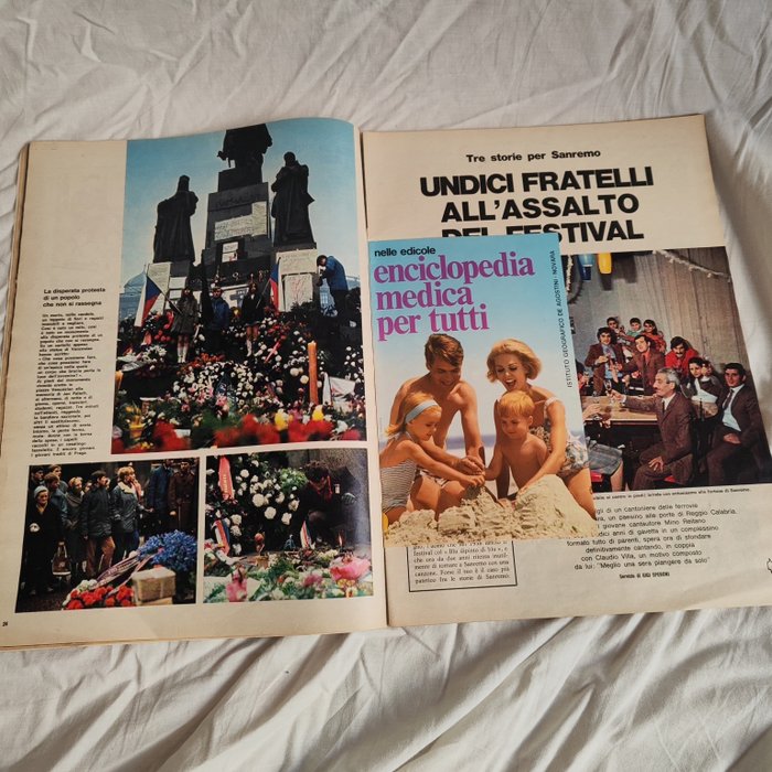 Lot with magazines on Prague - 1968-1969