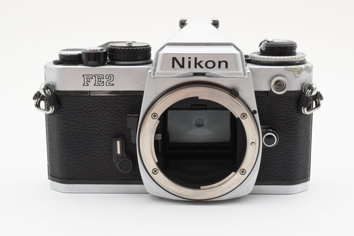 Nikon FE2 Silver SLR 35mm Film Camera Body Reflekskamera med enkelt linse (SLR)