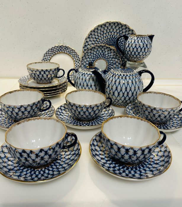 Lomonosov Imperial Porcelain Factory - Te service (23) - Porcelæn - 22K komplet TE-SÆT