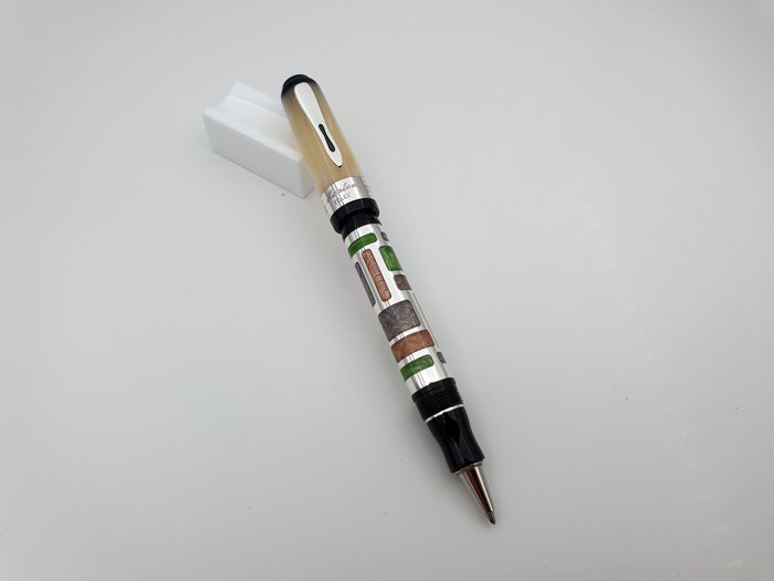 Marlen - Forme Petite - Edizione Speciale in Resina Italiana e Argento 925 smaltato a mano - Rollerpen