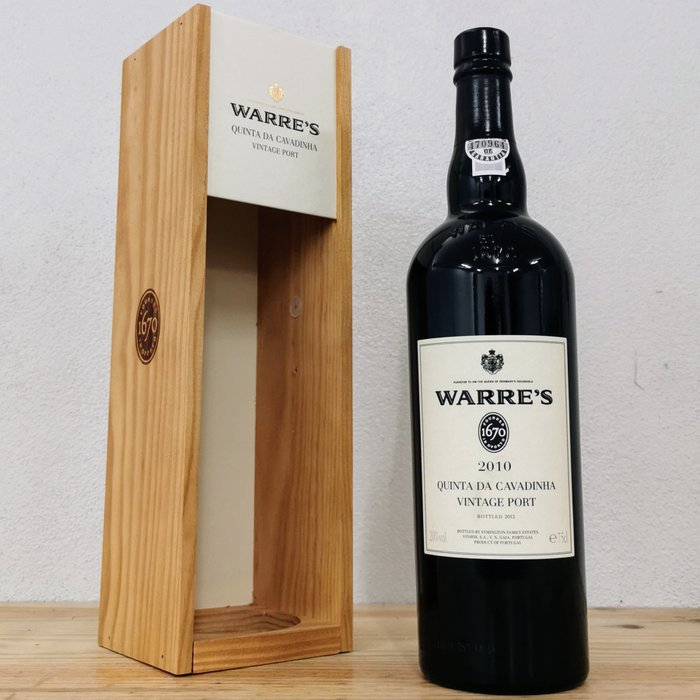 2010 Warre's Quinta da Cavadinha - Vintage Port -  Porto  - 3 Flasker (0,75 L)