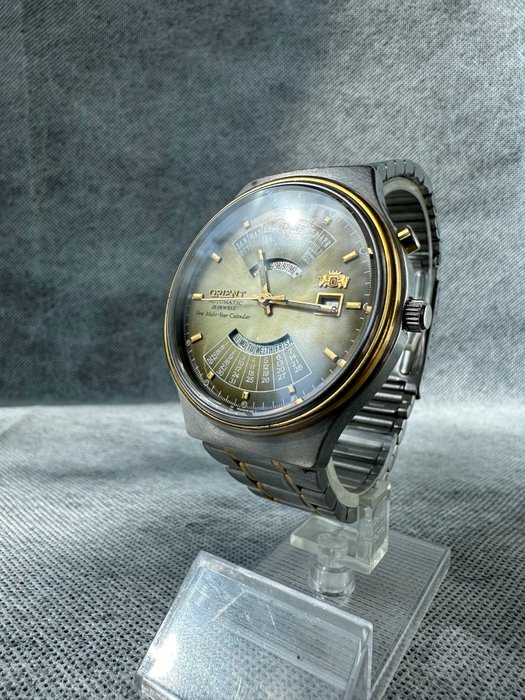 Orient - Orient College Perpetual Multi Year Calendar Watch Automatic - Ingen mindstepris - Mænd - 1970-1979