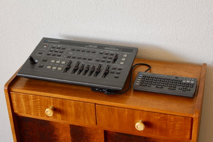 Blaupunkt DVM-2000 Digital video mixer  TC-300 keybord Action kamera