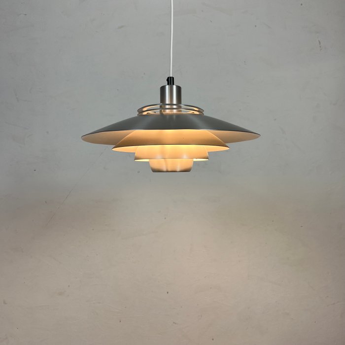 Jeka - Hængende lampe - Aluminium