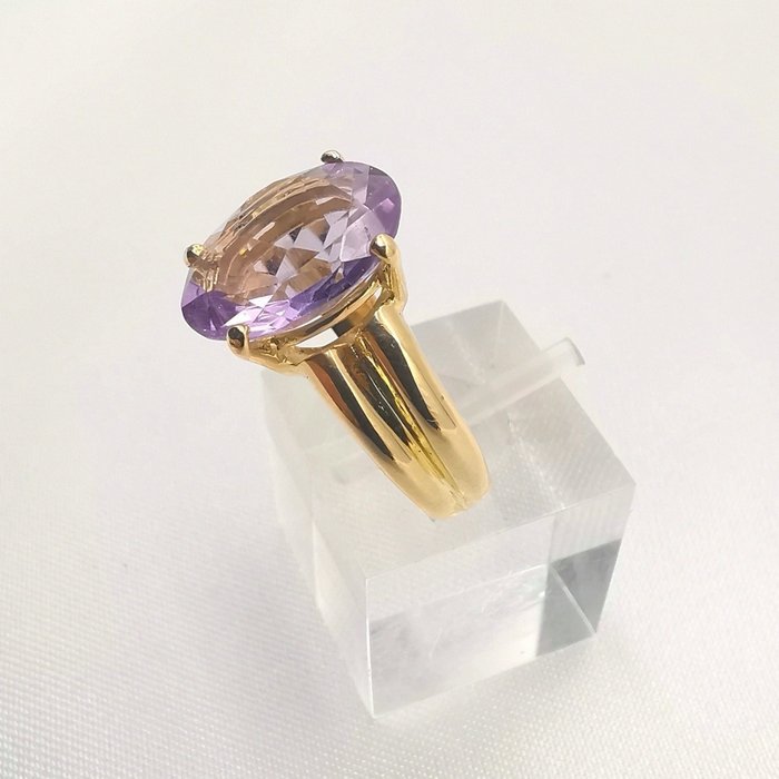 Ring - 18 kraat Gulguld -  5.00ct. tw. Ametyst