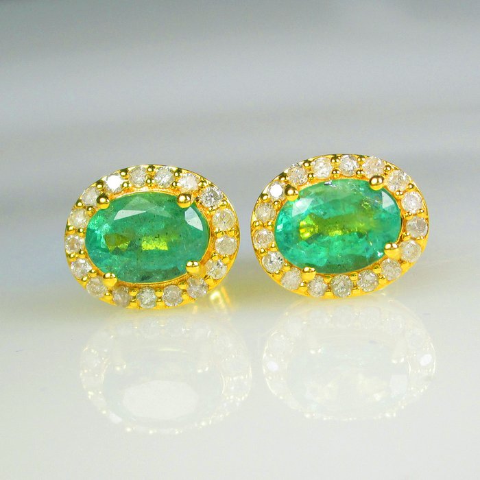 Øreringe - 14 karat Gulguld -  2.07ct. tw. Smaragd - Diamant - Fantastisk Emeralds ørering