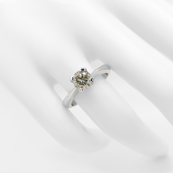 Ring - 14 karat Hvidguld -  1.00ct. tw. Grøn Diamant (Naturfarvet)