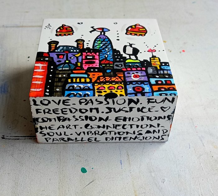 Maria Luisa Azzini - Boxed London