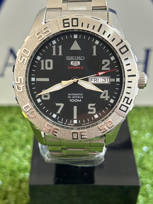 Seiko - Ingen mindstepris - 4R36-04W0 - Mænd - 2010-2020