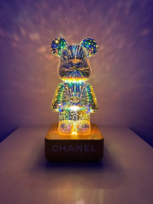 Art'Pej - Bear Led Chanel