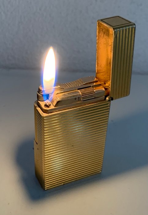 S.T. Dupont - Lighter - Forgyldt