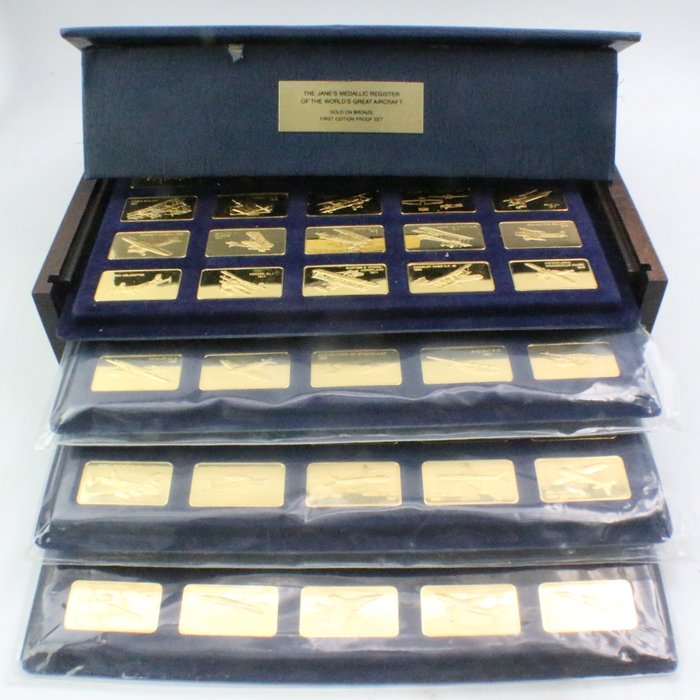 Förenta staterna. Franklin Mint - Gold Plated Janes Medallic Register Great Aircraft