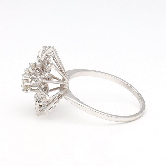 Ring - 18 kraat Hvidguld Diamant (Natur)