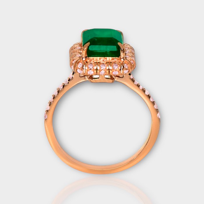 Ingen mindstepris - Ring - 14 karat Rosaguld -  2.88ct. tw. Smaragd - Diamant - IGI 2,53 ct Intens Green