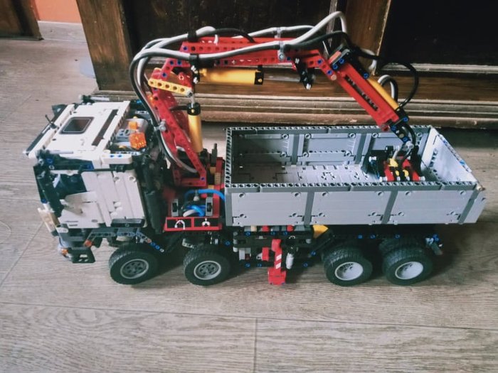 Lego - Technic - 42043 - Arocs