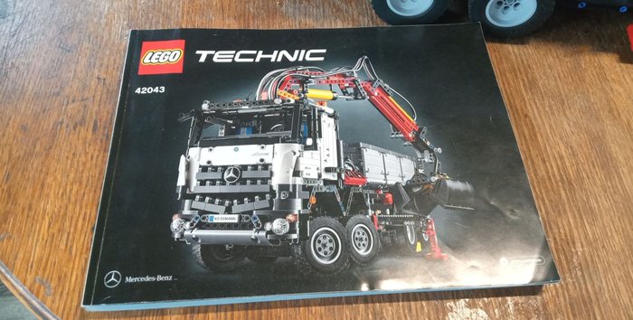 Lego - Technic - 42043 - Arocs